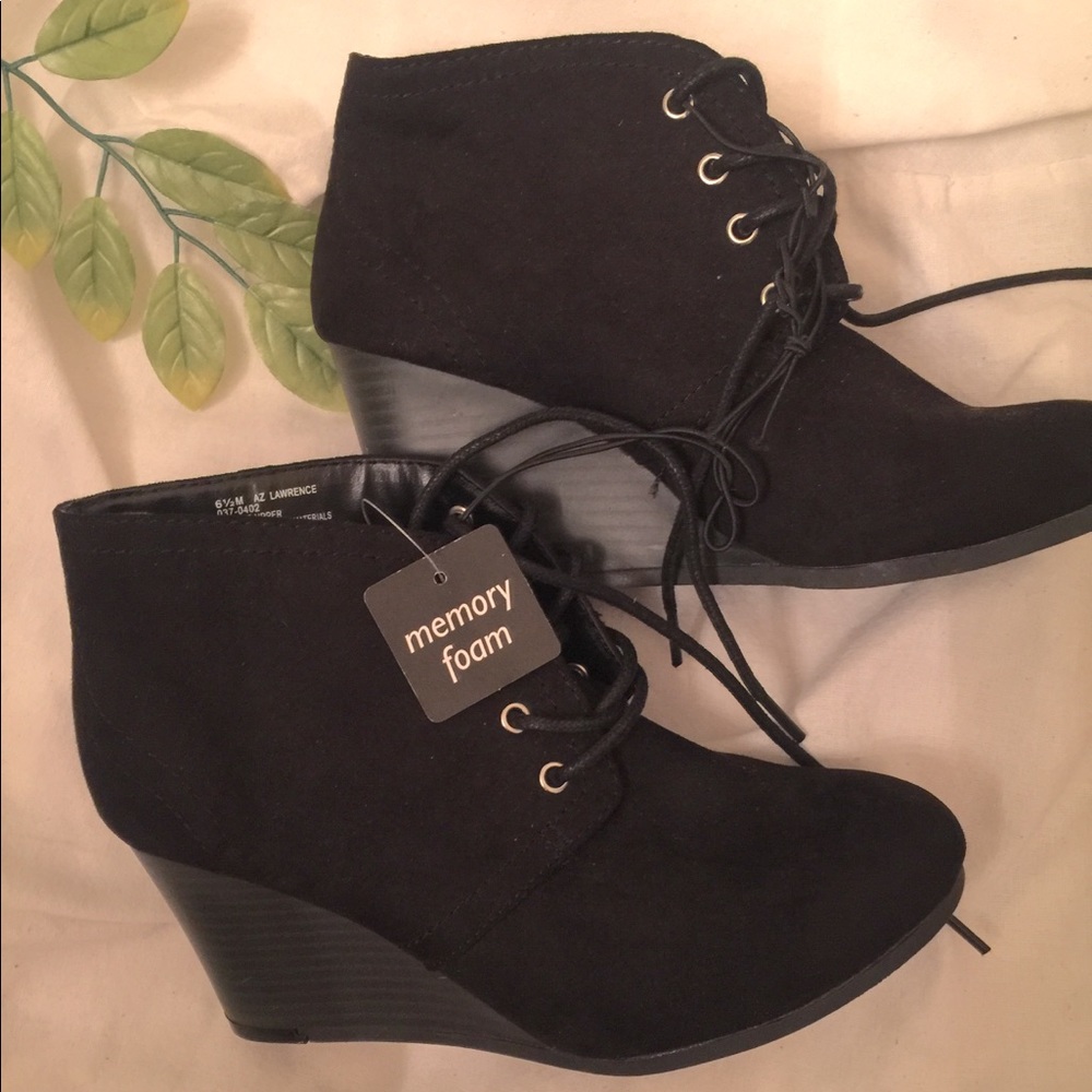 Black wedged booties, memory foam
